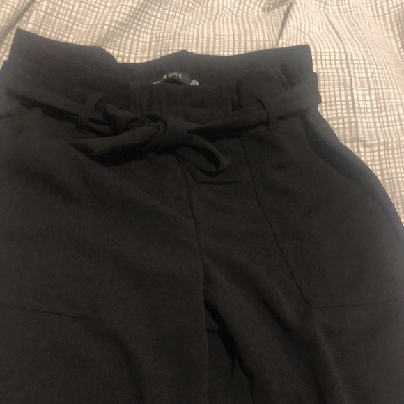 Black paperbag waist dress pants - Picture 2 of 3